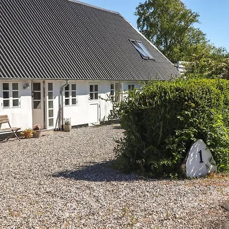 Vakantiehuis Harre - 300m From The Sea By Interhome *